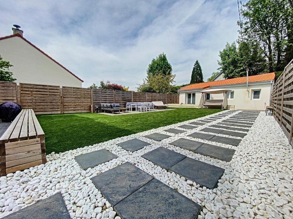 Spa Jungle Le Mesnil-Saint-Denis Екстер'єр фото